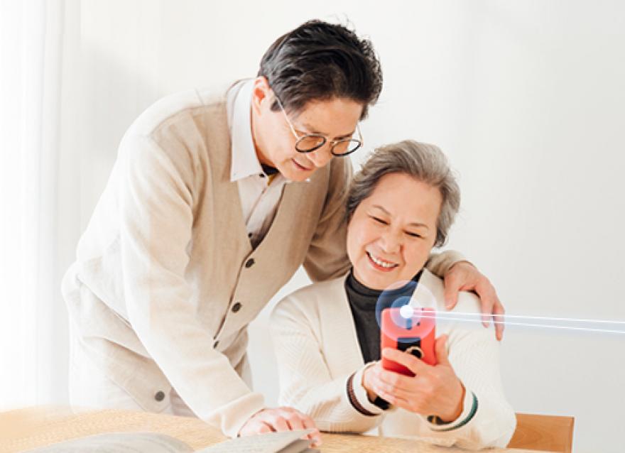  家庭養老服務痛點多，“穩準快”智能血糖儀成為健康養老必備“利器”